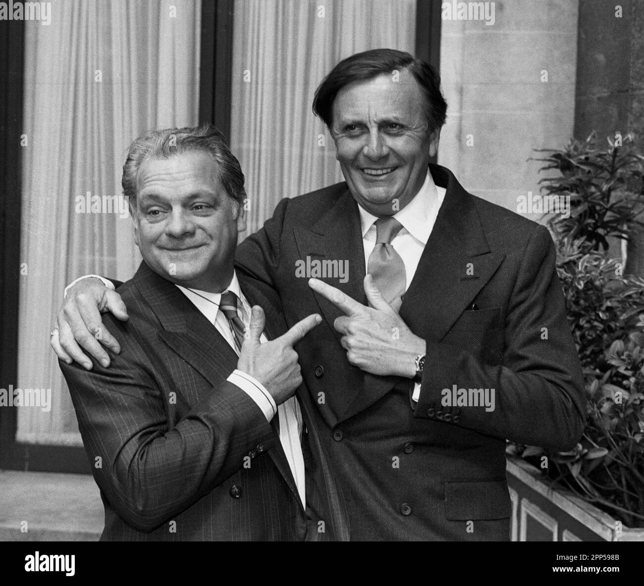 Awards ceremony comedian Black and White Stock Photos & Images - Alamy