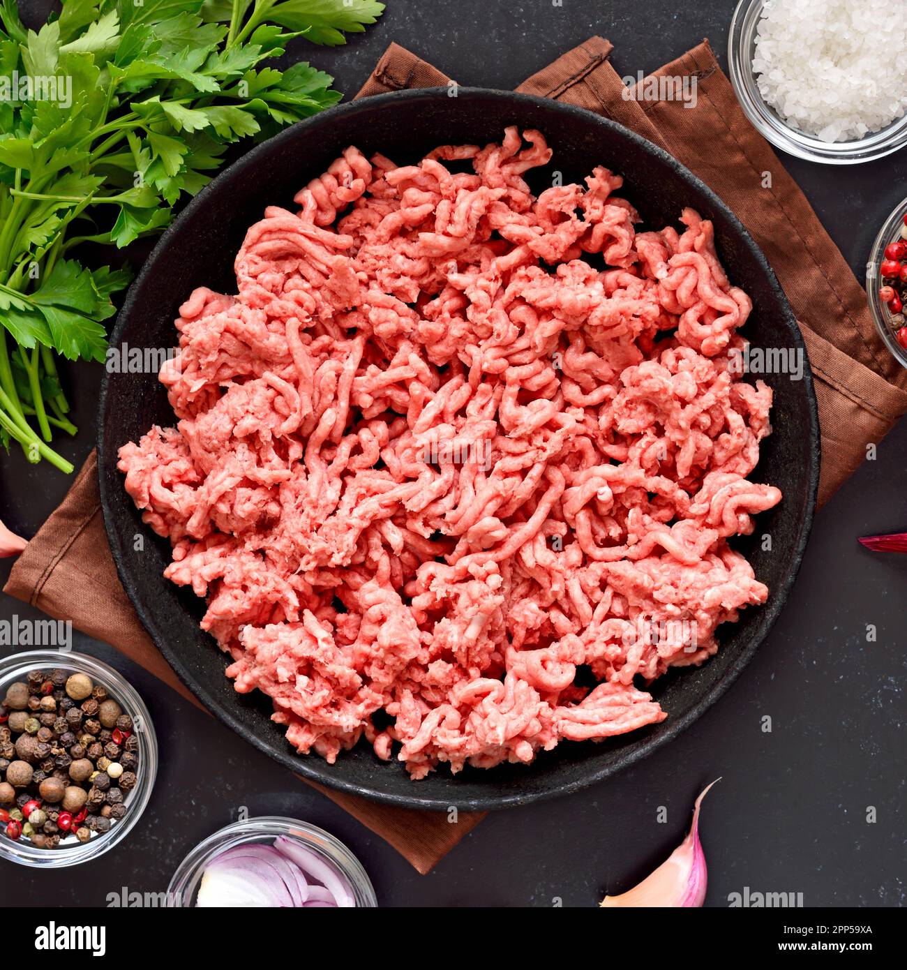 Plate raw ground chicken meat hi-res stock photography and images - Alamy
