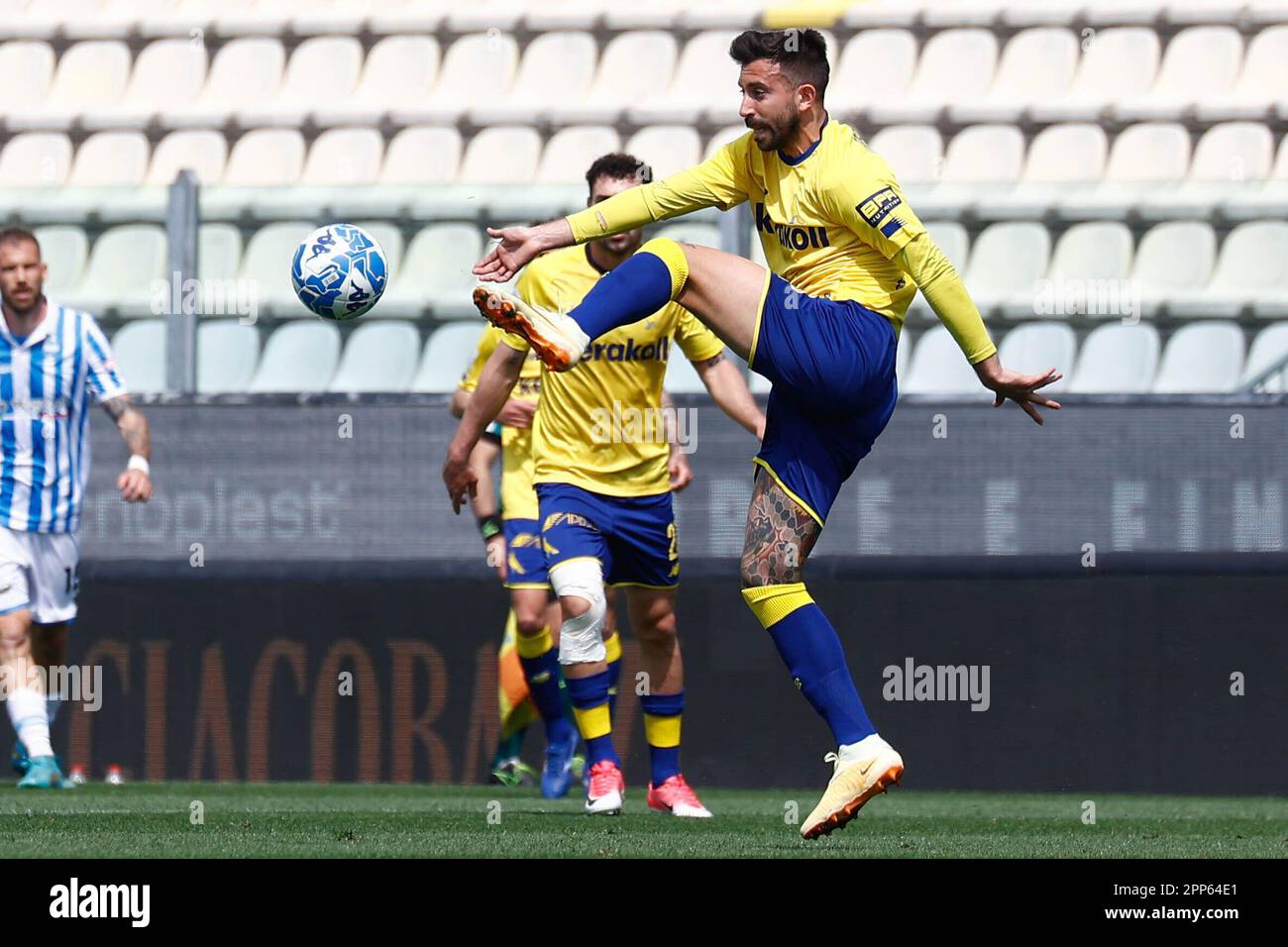 Modena, Italy. 22nd Apr, 2023. Diego Falcinelli (Modena) during Modena FC vs  SPAL, Italian soccer Serie B match in Modena, Italy, April 22 2023 Credit:  Independent Photo Agency/Alamy Live News Stock Photo - Alamy