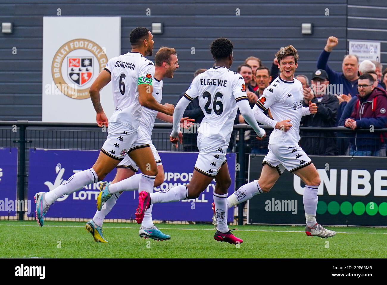 Millwall's Forde back training as Harris prepares for Bromley