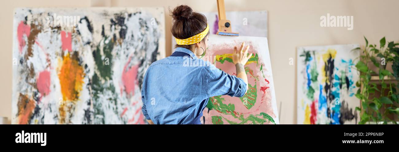Finger painting easel hi-res stock photography and images - Alamy