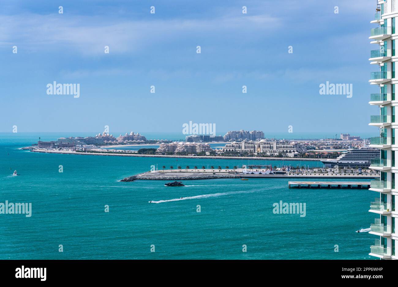 Harbour palm jumeirah hi-res stock photography and images - Alamy