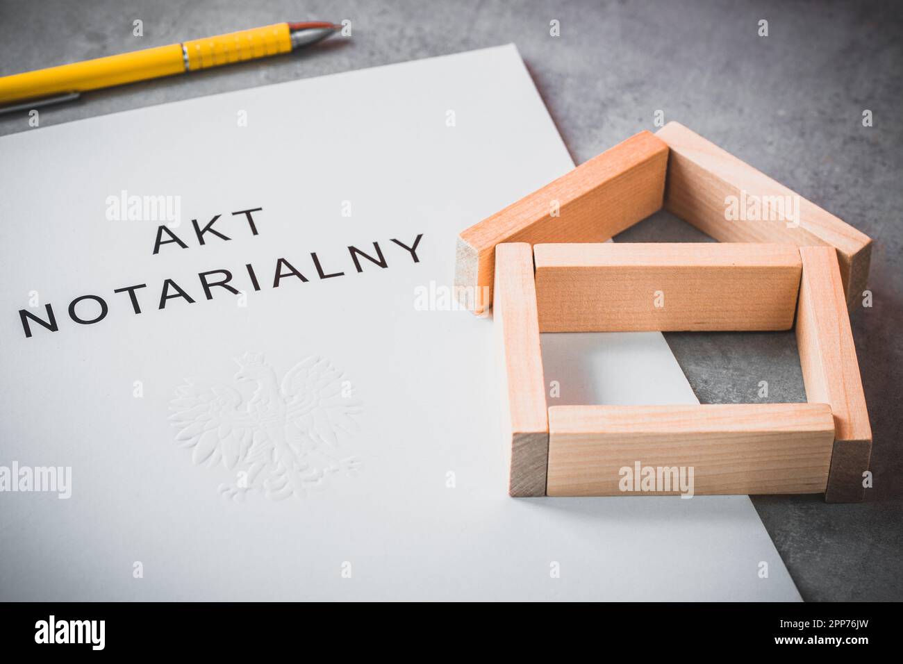 Signing a notarial deed in Poland, Ownership apartment, Buying a house, Polish official document