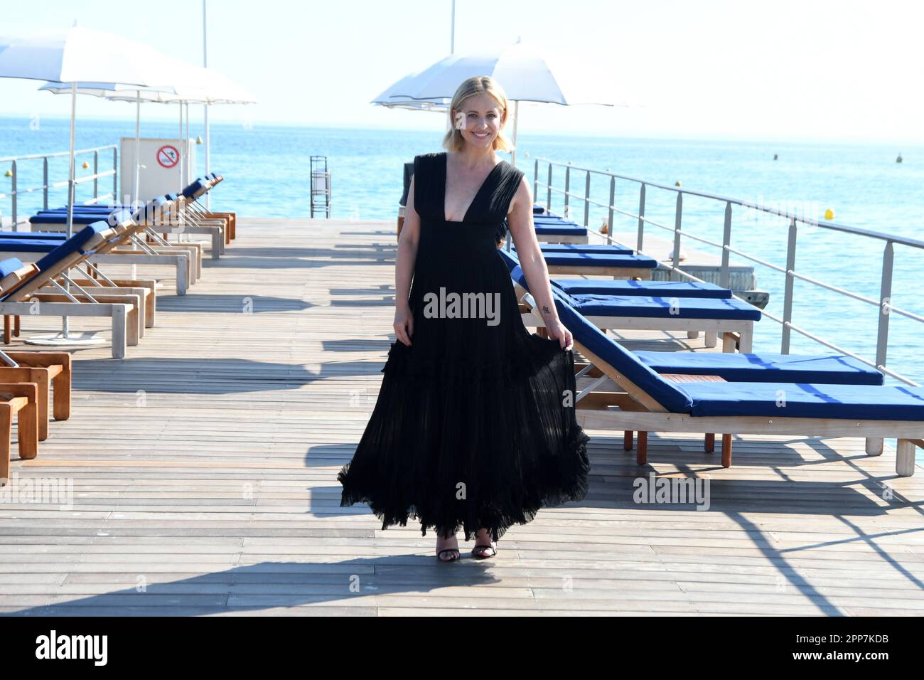 CANNES,FRANCE - APRIL 18- Sarah Michelle Gellar poses during a