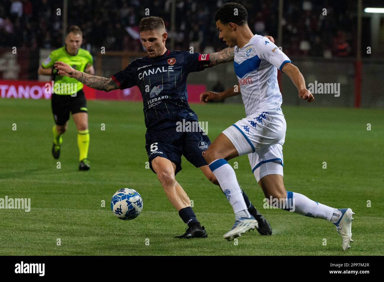 Daniele Liotti (Cosenza) after the goal of 1-1 during AC Pisa vs Cosenza  Calcio, Italian soccer Serie B match in Pisa, Italy, April 30 2022 Stock  Photo - Alamy