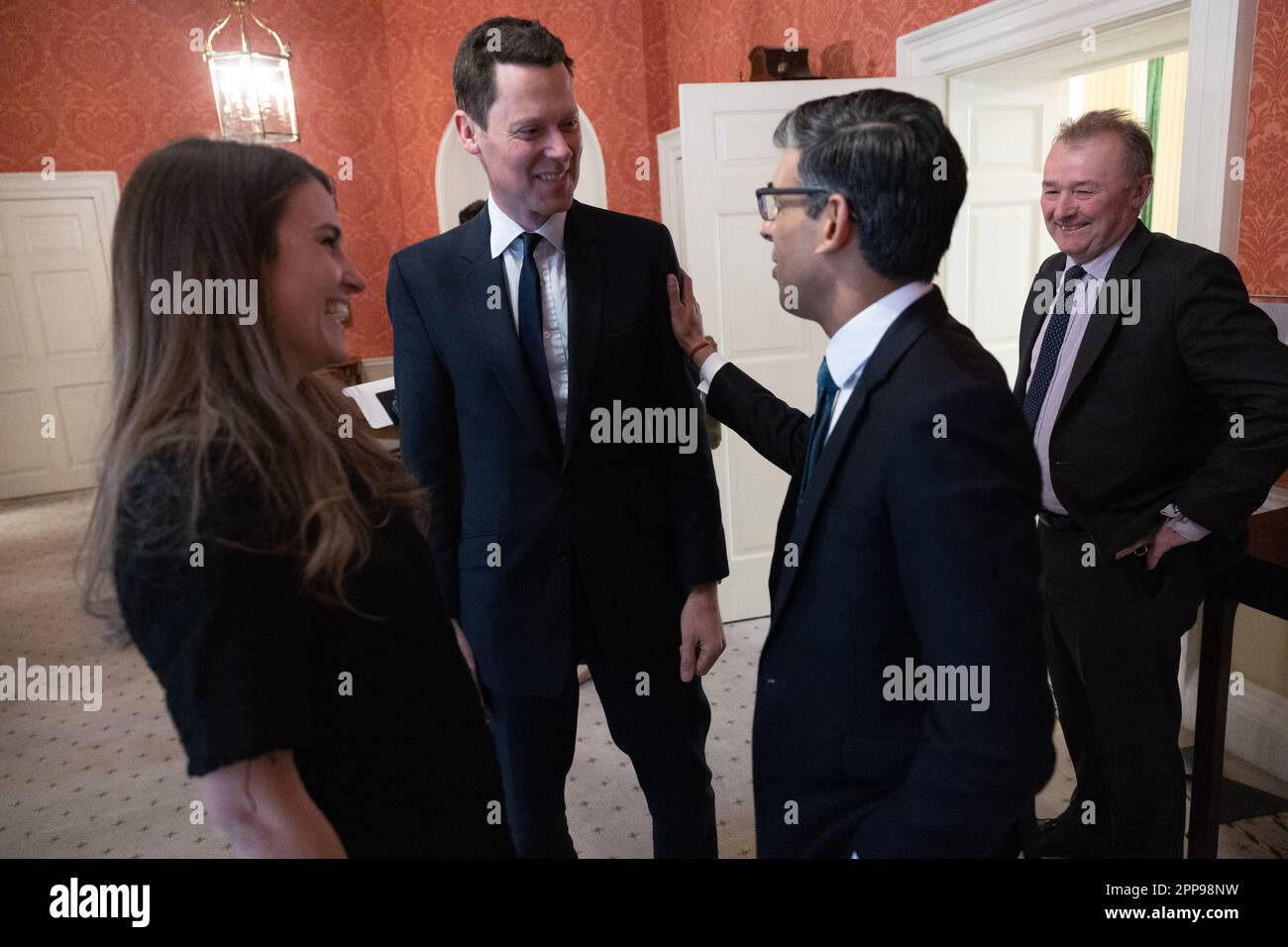 (230423) -- LONDON, April 23, 2023 (Xinhua) -- British Prime Minister Rishi Sunak (2nd R) talks with Alex Chalk (2nd L) in London, Britain, on April 21, 2023. United Kingdom (UK) Deputy Prime Minister Dominic Raab resigned on Friday, one day after an independent report into allegations that he bullied staff members while working at several government departments reached the desk of Prime Minister Rishi Sunak. Oliver Dowden, chancellor of the Duchy of Lancaster, has been appointed as the new deputy prime minister. Alex Chalk, currently serving as minister of state in the Ministry of Defence, Stock Photo