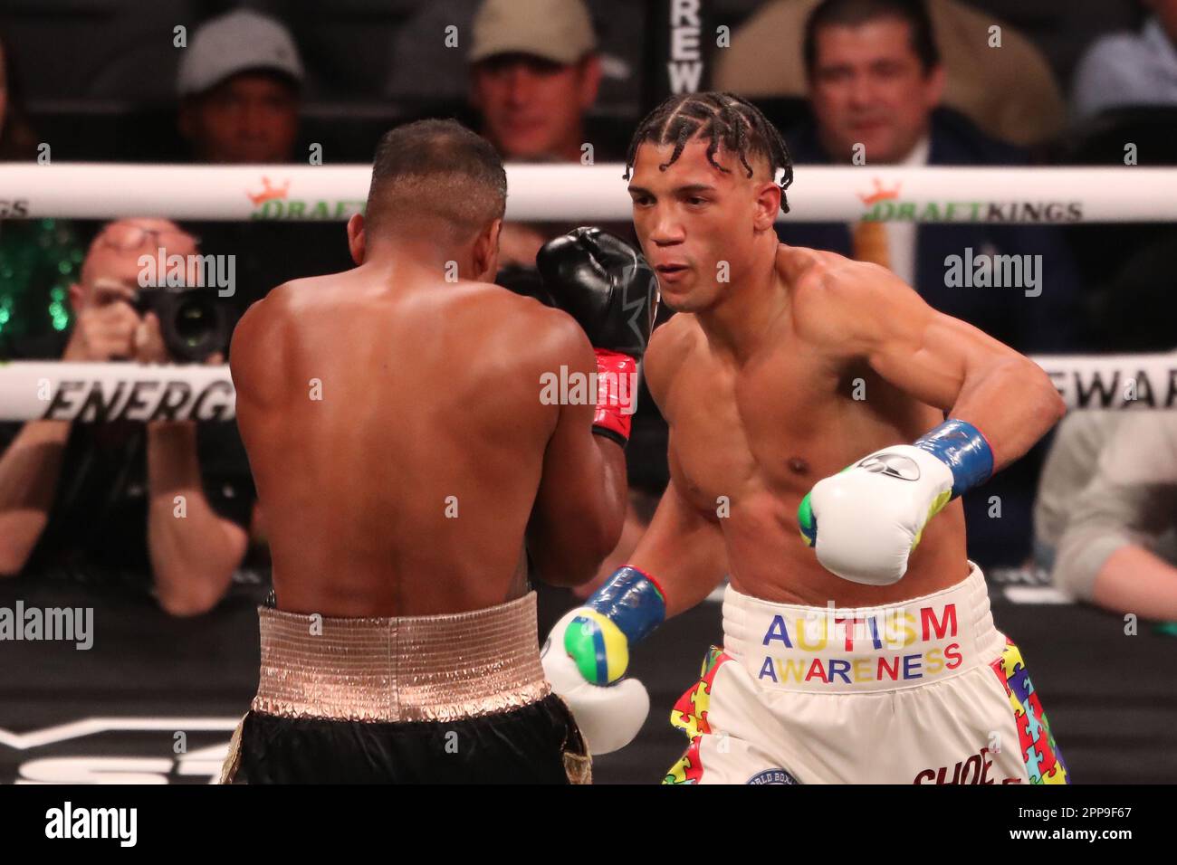 LAS VEGAS, NEVADA April 22 (RL) David Morrell Jr. punches Yamaguchi