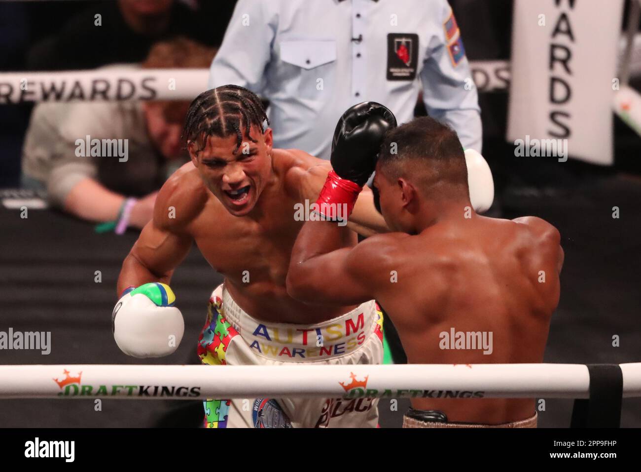 LAS VEGAS, NEVADA -April 22: (L-R) David Morrell Jr. punches Yamaguchi Falcao fight in a 12-round WBA World Super Middleweight title bout at Premier Boxing Champions - Davis vs Garcia at T-Mobile Arena on April 22, 2023 in Las Vegas, Nevada. (Photo by Alejandro Salazar/PxImages) Stock Photo