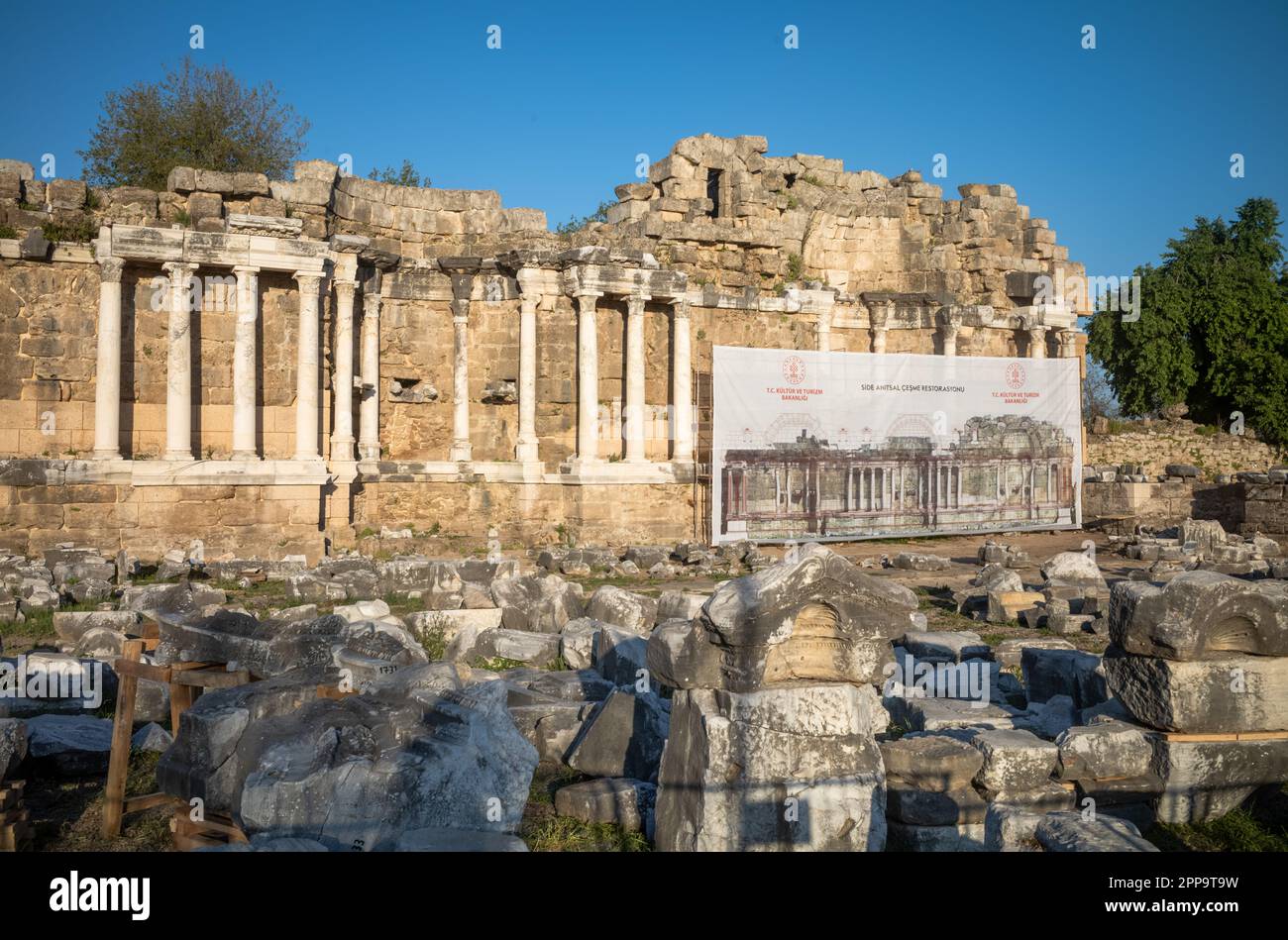 A sign describing conservation work going on at the Monumental Fountain