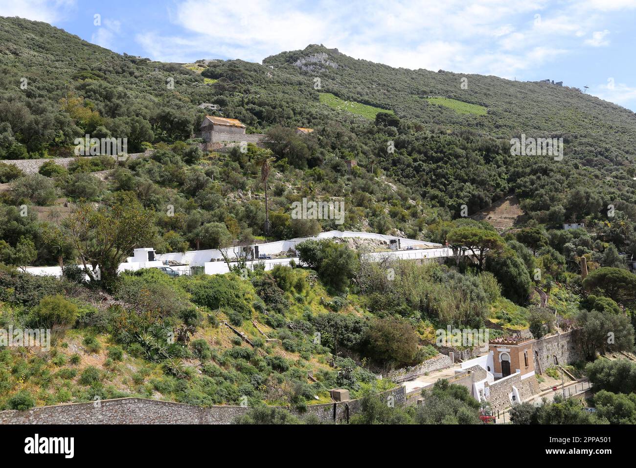 Middle hill hires stock photography and images Alamy