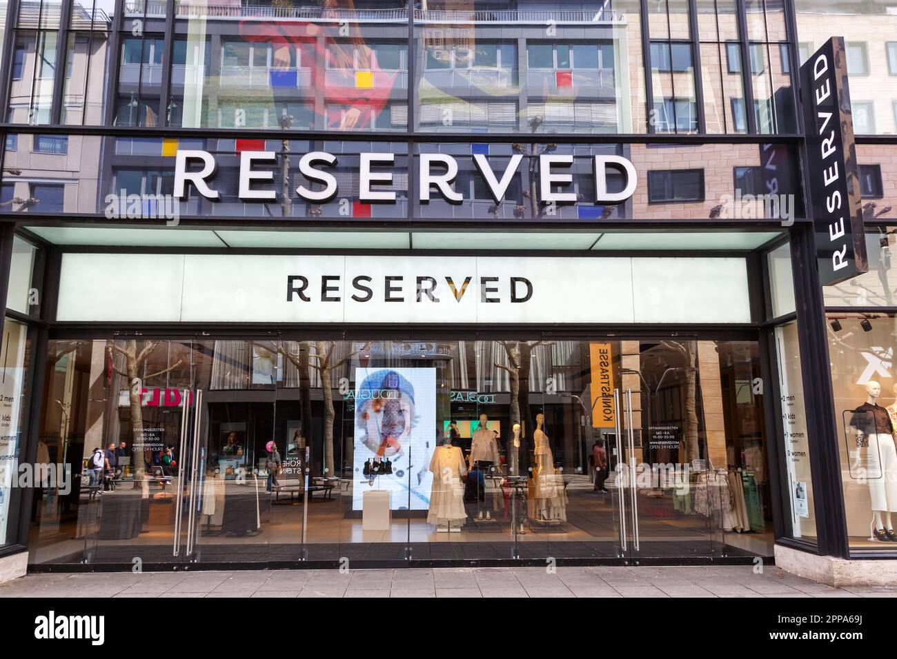 Reserved store hi-res stock photography and images - Alamy