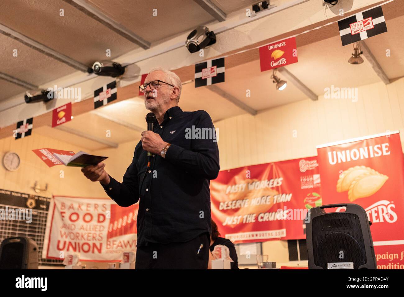 Former Labour leader Jeremy Corbyn MP speaks inside the Callington Social Club in Callington, North Cornwall as staff vote on the unionisation of the factory. (Photo by Benjamin Gilbert / SOPA Images/Sipa USA) Stock Photo