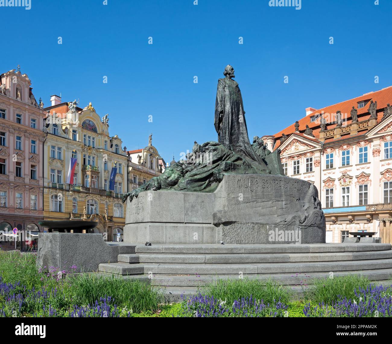 Jan Hus Memorial (unveiled in 1915) at the old town square in Prague Stock Photo