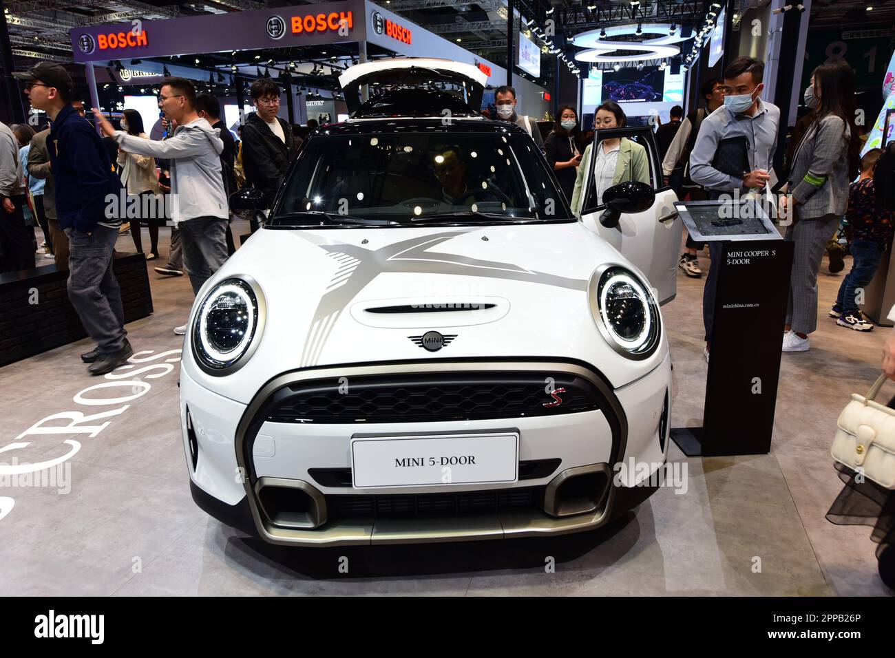 Mini 5 door hi-res stock photography and images - Alamy