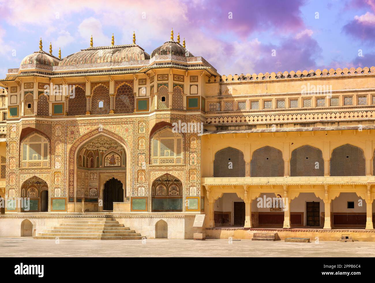 Amber fort surrounding jaipur hi-res stock photography and images - Alamy