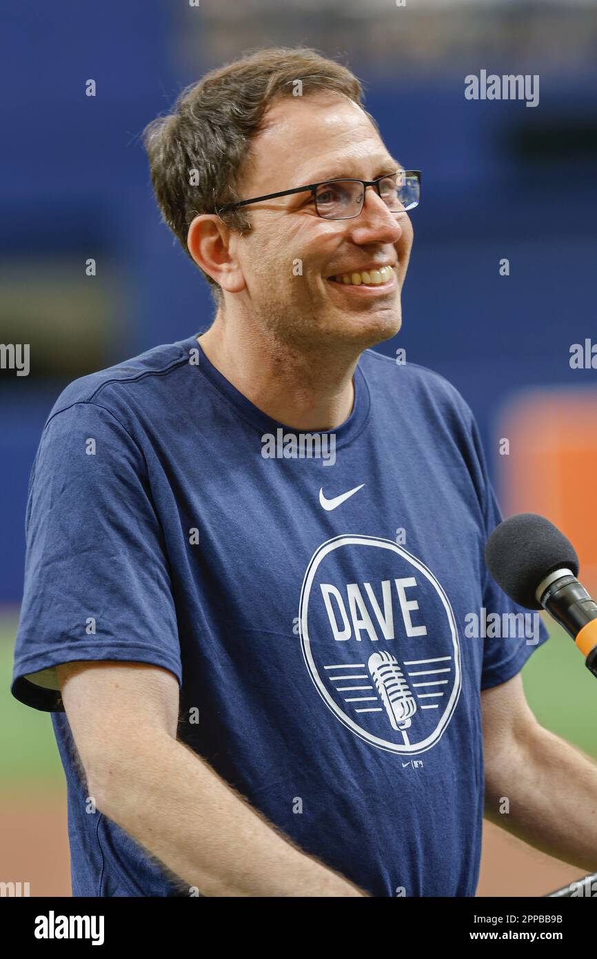 St. Petersburg, FL USA; Tampa Bay Rays radio broadcaster Andrew Freed pays tribute to legendary broadcaster, Dave Wills, who died unexpectedly before Stock Photo