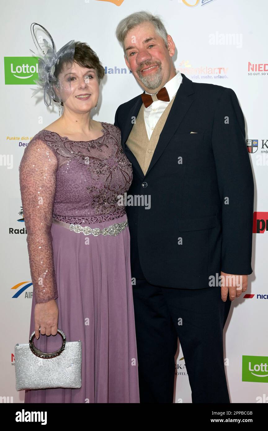 Uwe Abel mit Ehefrau Iris bei der Verleihung der Goldenen Sonne 2023