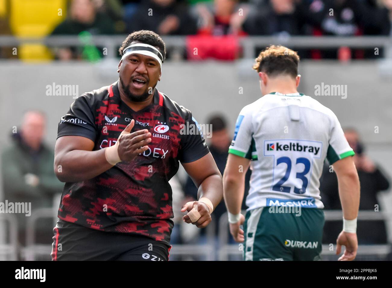 Eroni Mawi of Saracens runs in Saracens final try of the afternoon late in the second half during the Gallagher Premiership Rugby match between Saracens and London Irish at the StoneX Stadium,
