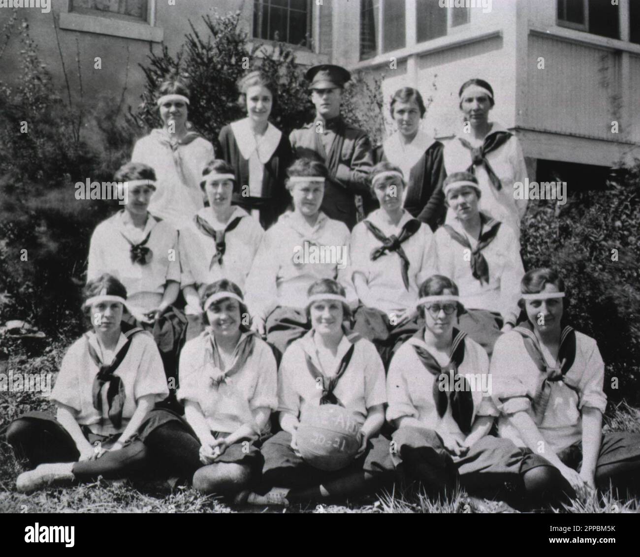 Physical Therapy Aides, Walter Reed Hospital, 1920-21 Stock Photo - Alamy