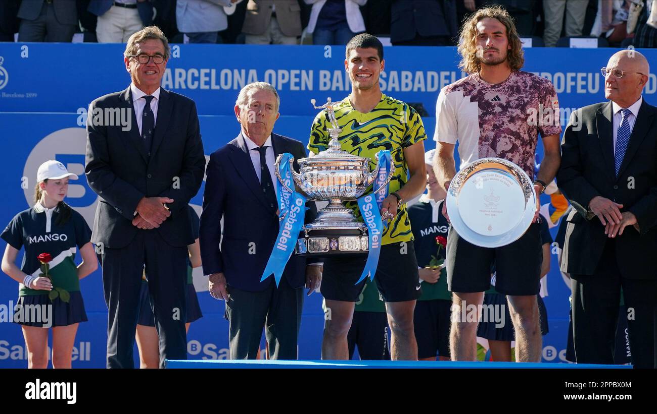 barcelona-spain-23rd-apr-2023-carlos-alcaraz-and-stefanos-tsitsipas-with-the-trophies-during-the-barcelona-open-banc-sabadell-conde-de-godo-trophy-match-between-carlos-alcaraz-and-stefanos-tsitsipas-final-tennis-atp-500-real-club-de-tenis-barcelona-barcelona-spain-23-april-2023-photo-by-irina-kolioubakinapressinphotosipa-usa-credit-sipa-usalamy-live-news-2PPBX0M.jpg