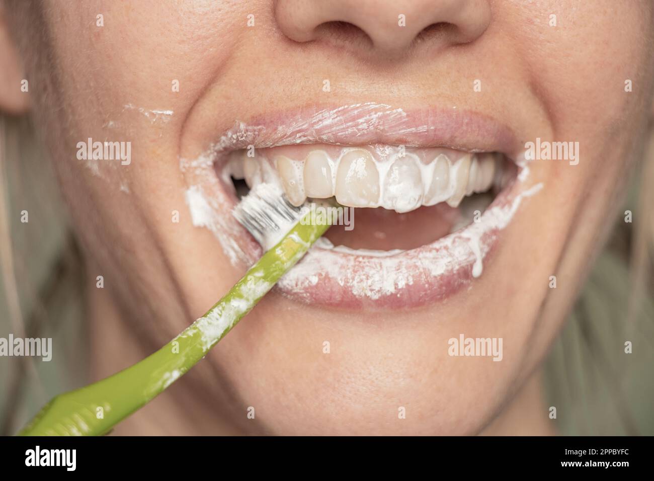 Man brushing tongue hires stock photography and images Alamy