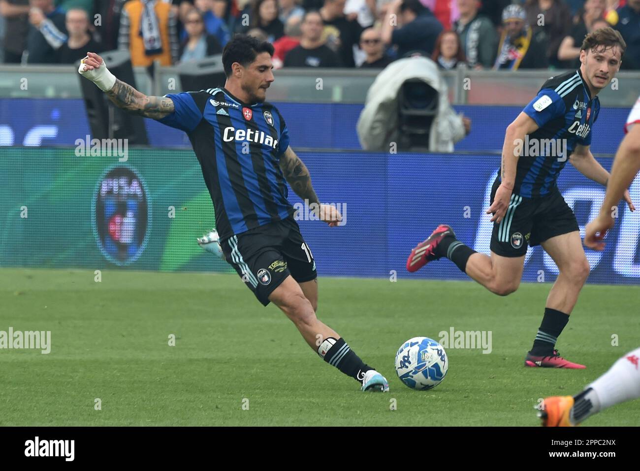 Modena, Italy. 01st Apr, 2023. Giovanni Crociata (Cittadella) during Modena  FC vs AS Cittadella, Italian soccer Serie B match in Modena, Italy, April  01 2023 Credit: Independent Photo Agency/Alamy Live News Stock