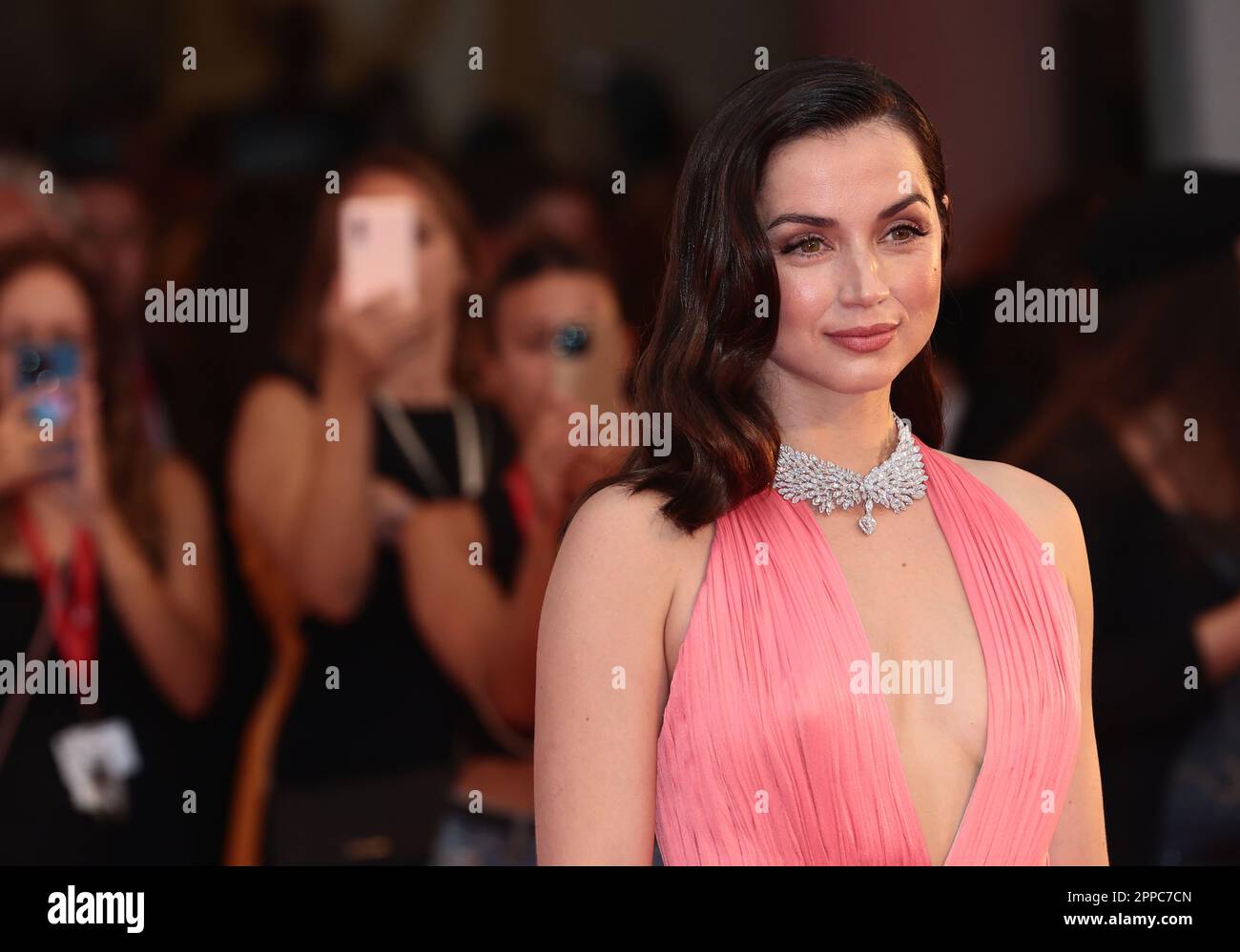 VENICE, ITALY SEPTEMBER 08 Ana de Armas attends the "Blonde" red
