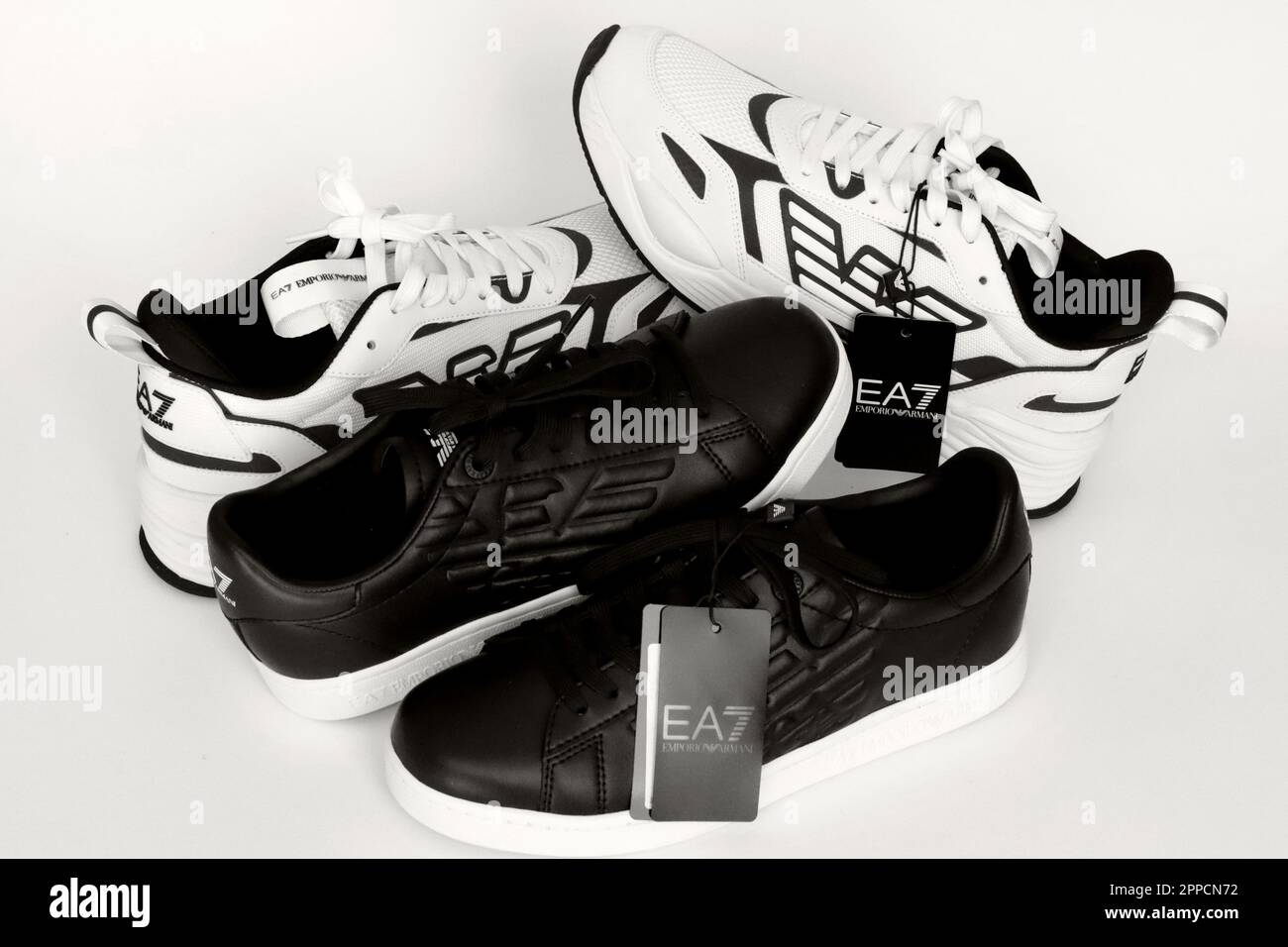 Sneakers Black & White Altura | EMPORIO ARMANI Unisex