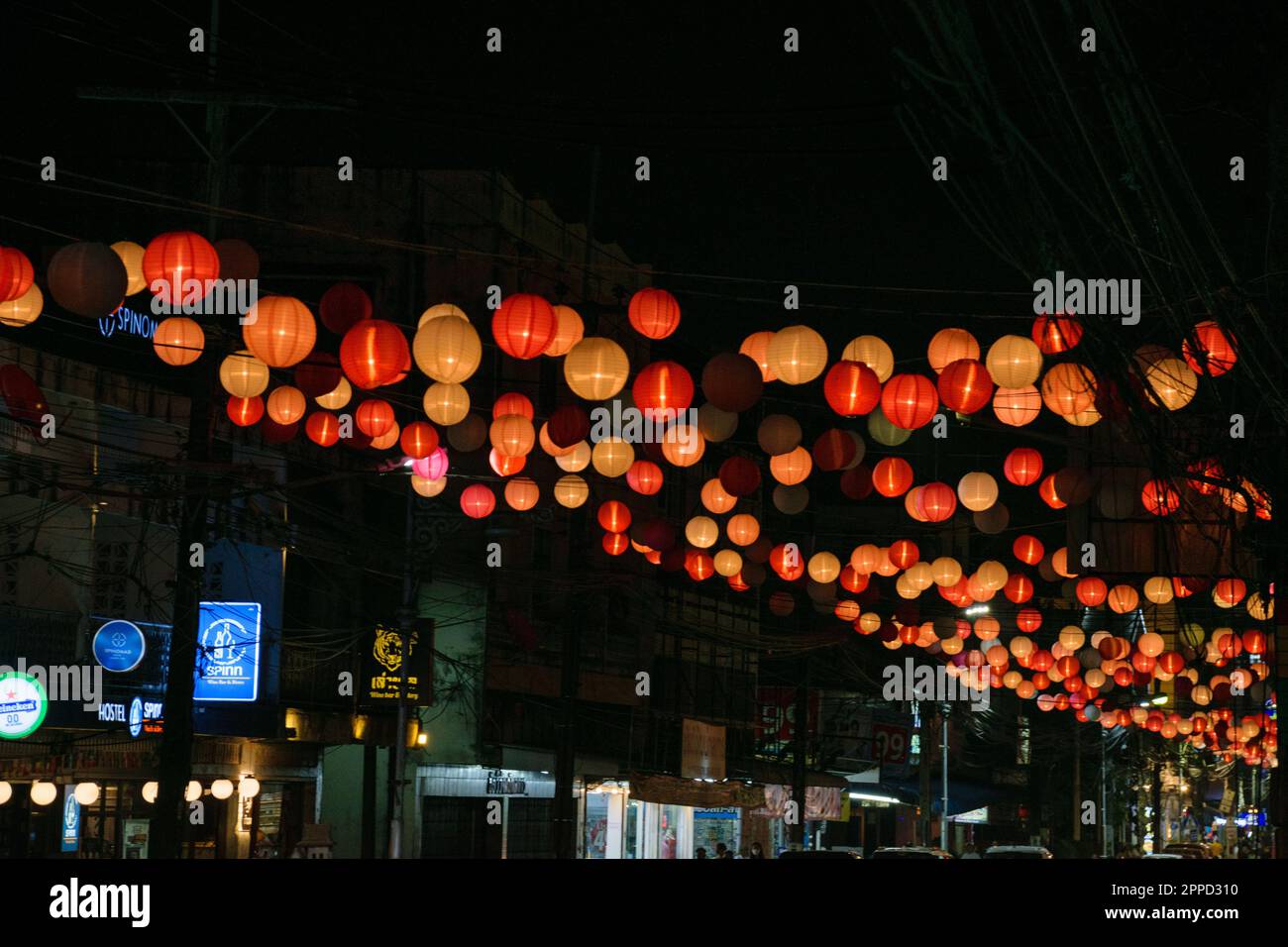 Lanterns in the night hi-res stock photography and images - Alamy
