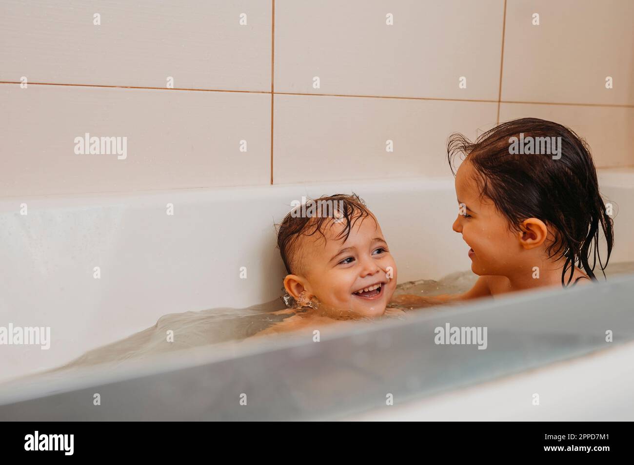 Brothers in bath hi-res stock photography and images - Alamy