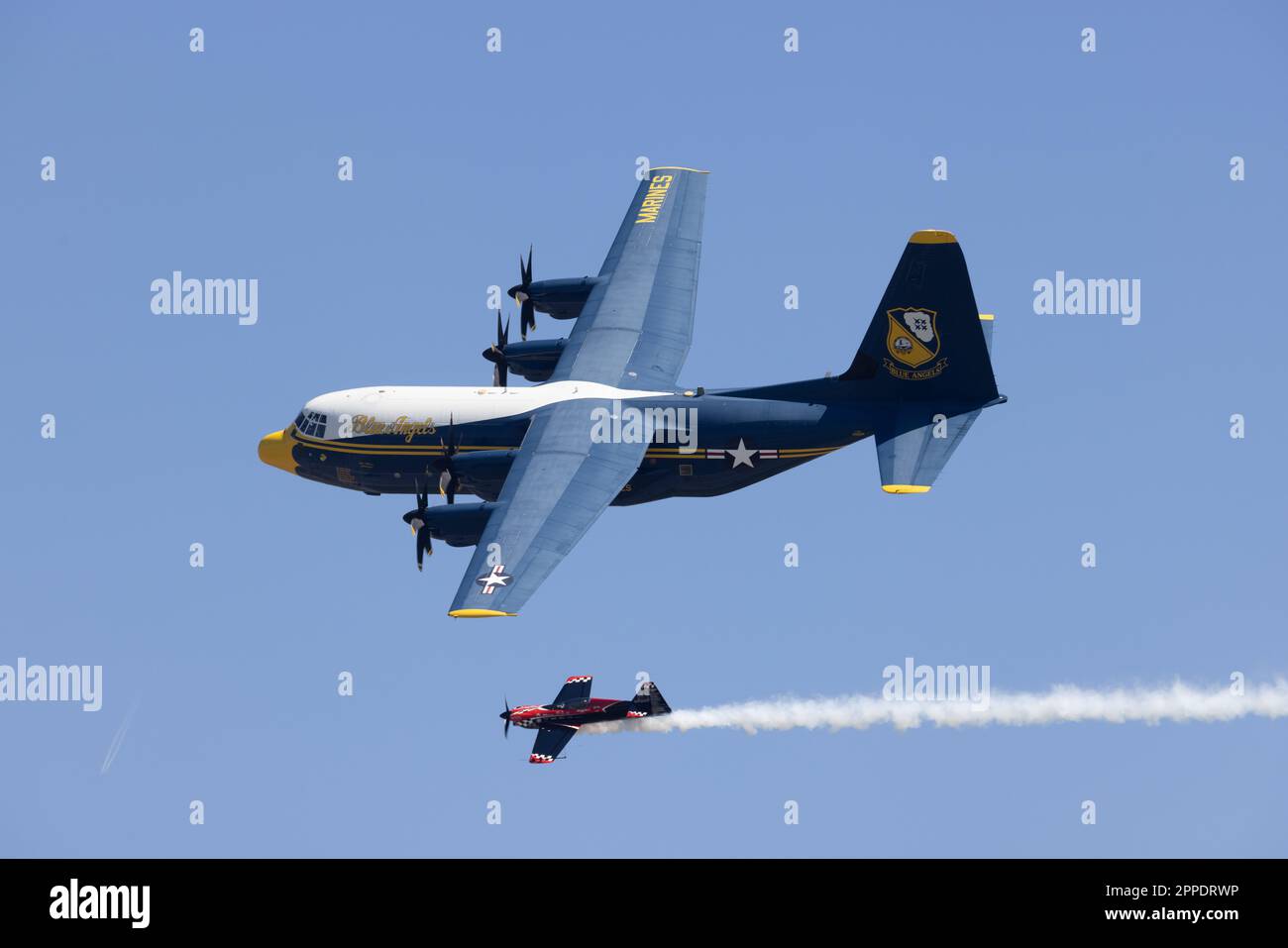 Rob Holland, MXS-RH pilot, flies with the U.S. Navy C-130J Super ...