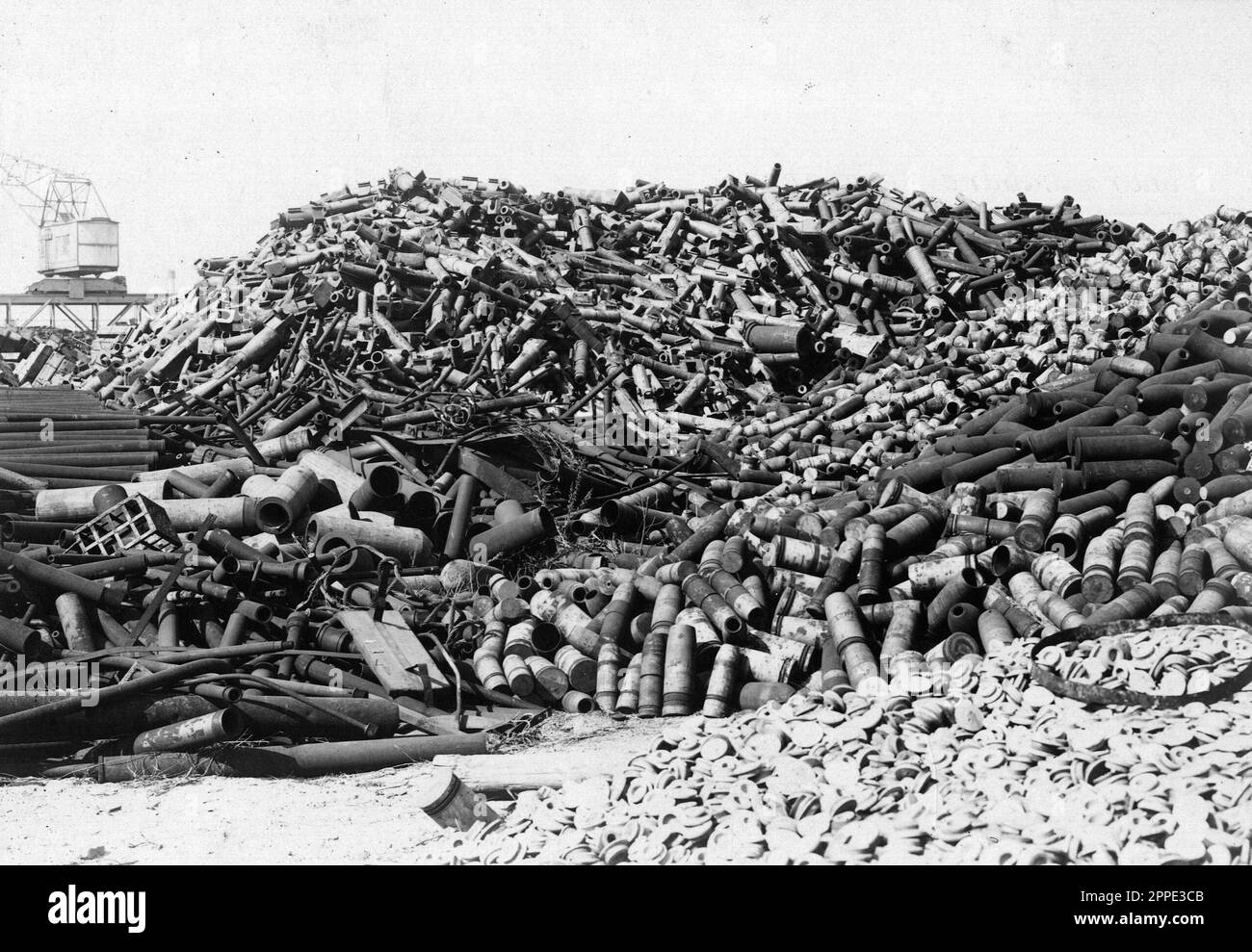Destruction of German munitions and artillery in 1919 during the Allied