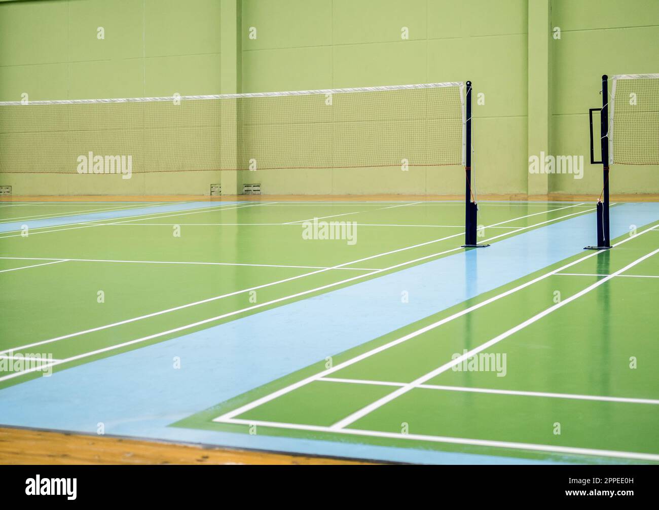Indoor badminton court hires stock photography and images Alamy