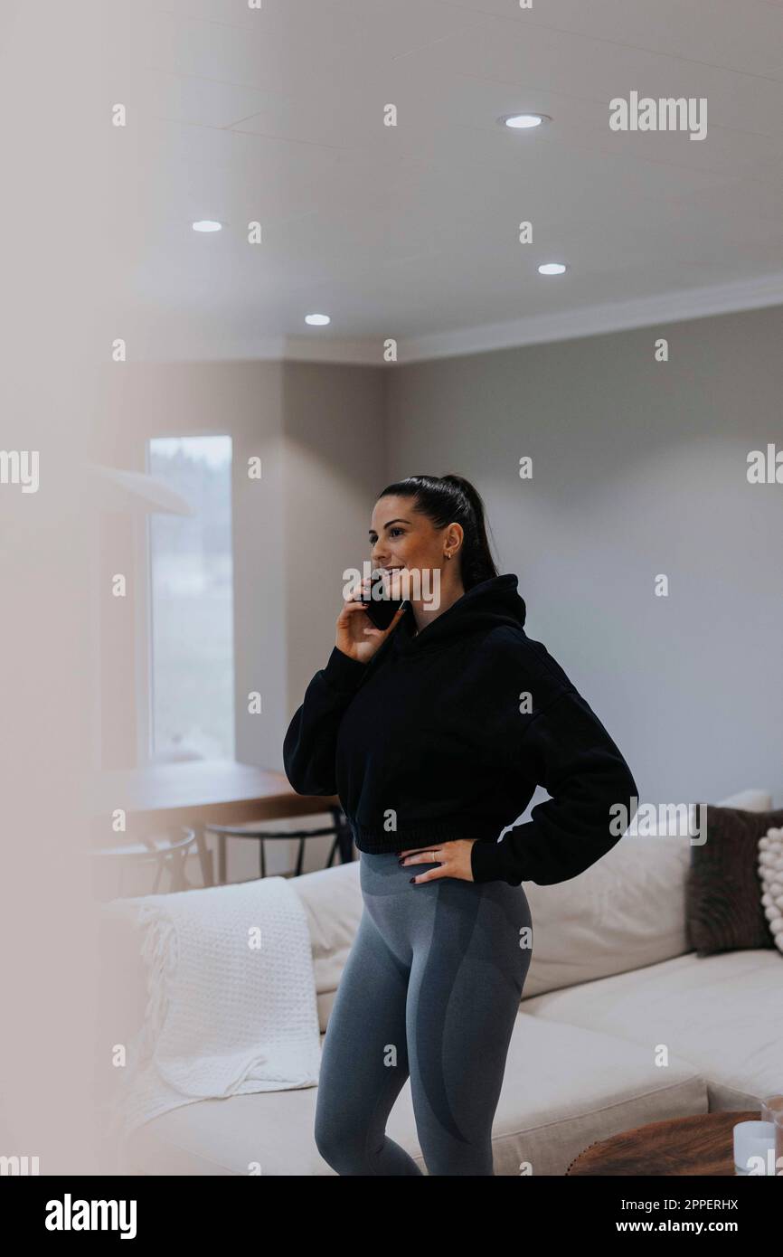 Woman talking home contractor hi-res stock photography and images - Alamy