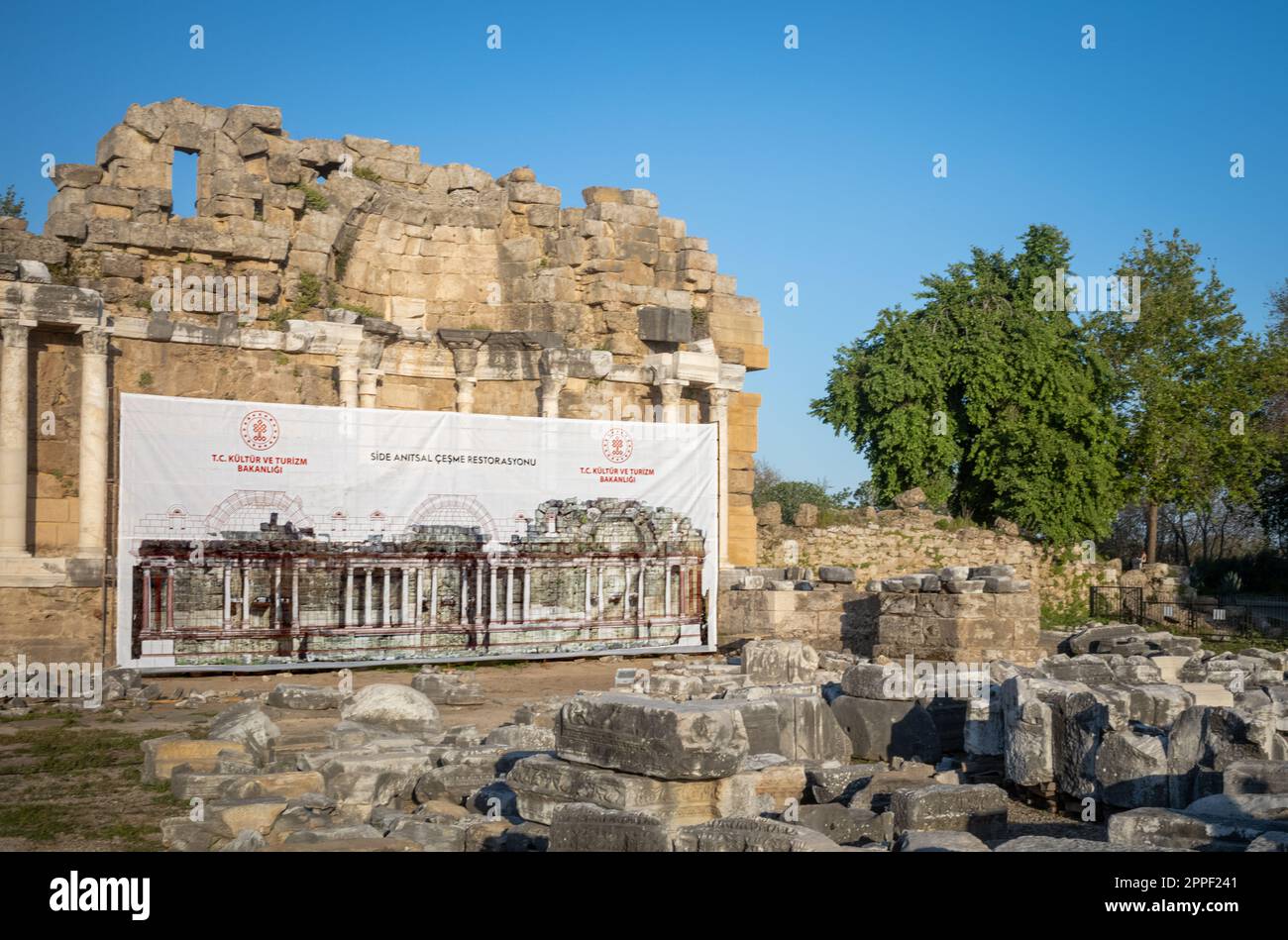 A sign describing conservation work going on at the Monumental Fountain