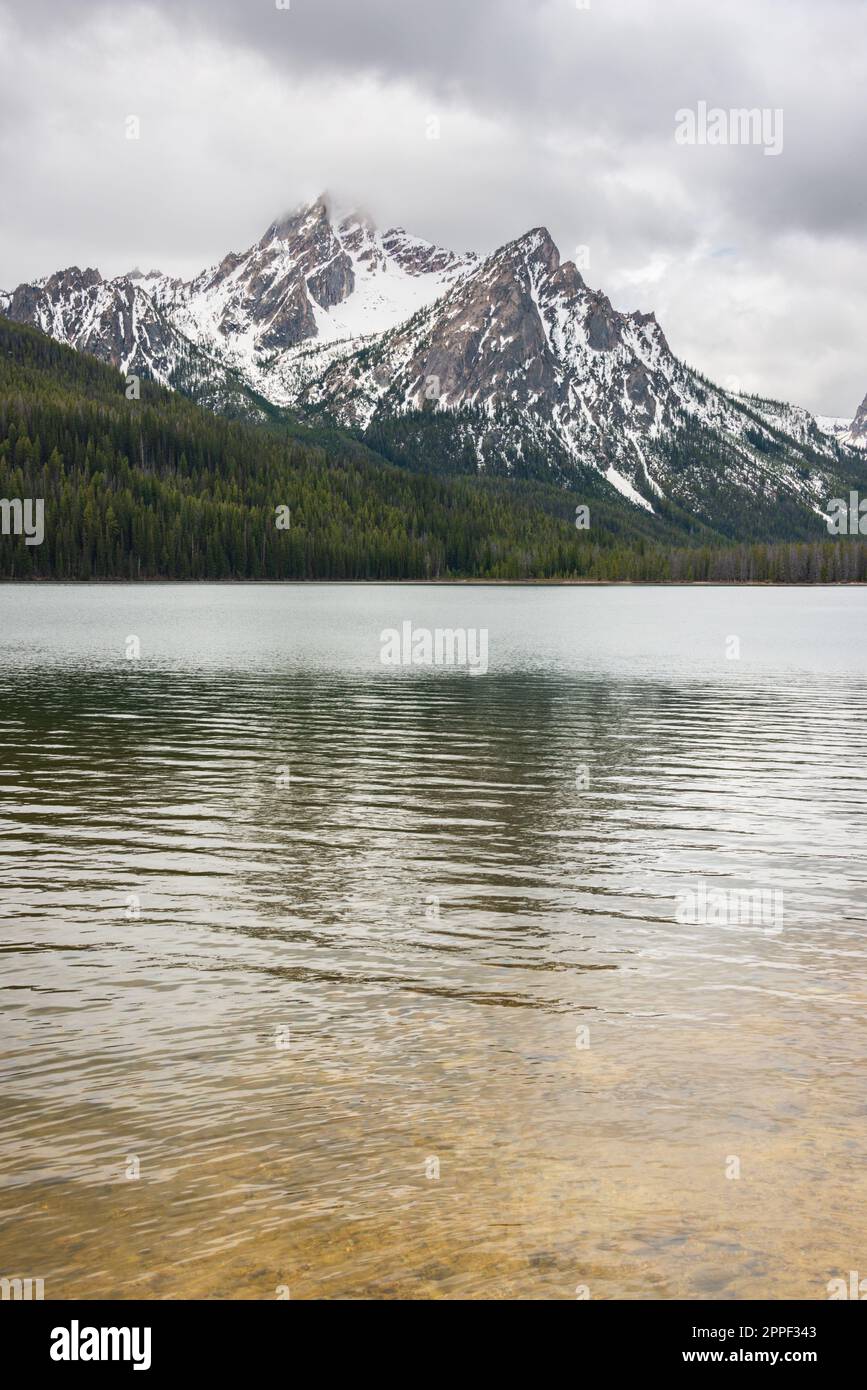 Sawtooth Mountains, Mountain range in Idaho Stock Photo Alamy