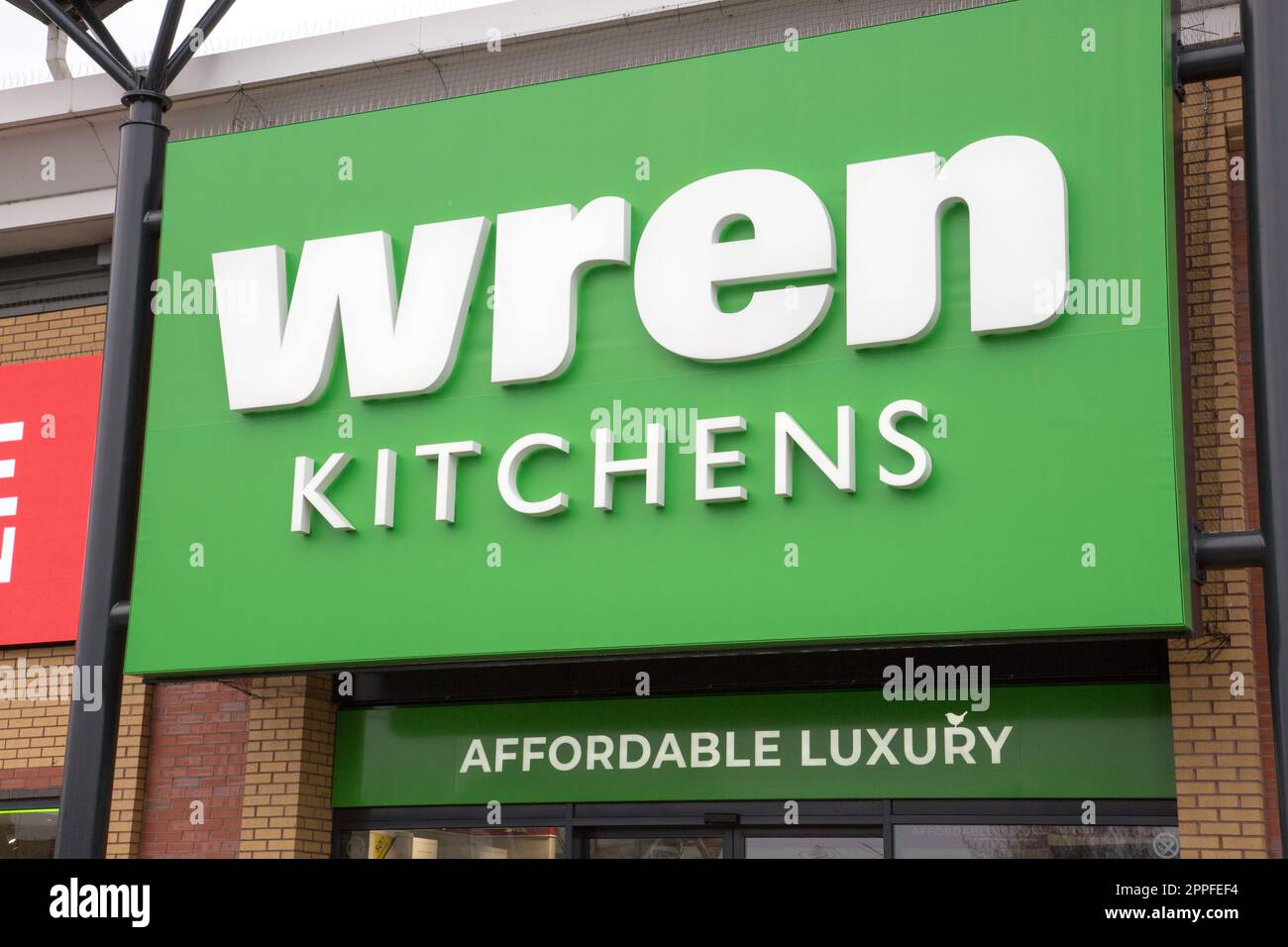 Wren kitchens logo hires stock photography and images Alamy