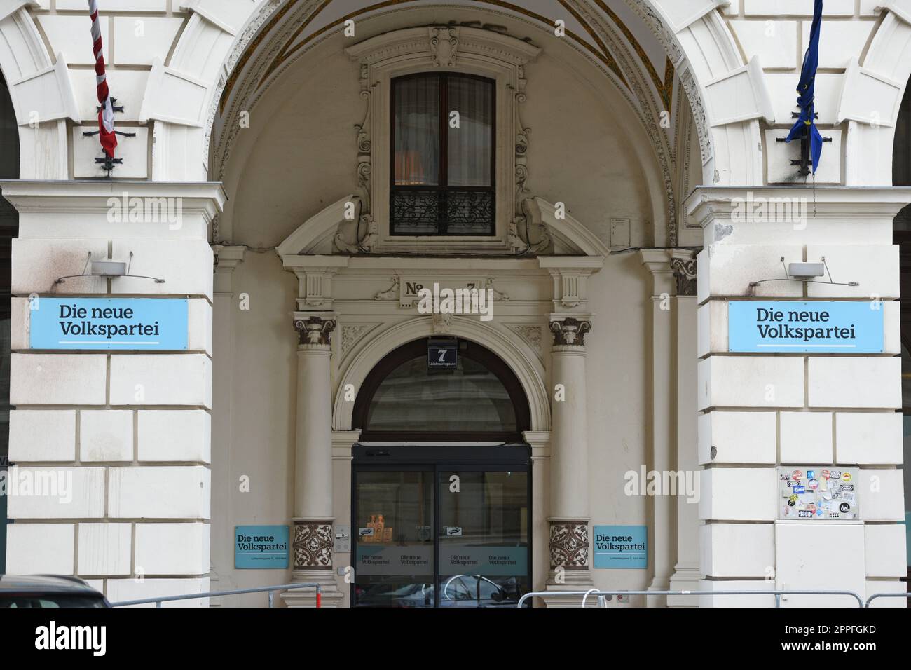 Zentrale der Neuen Volkspartei (Ã–VP) in Wien - Headquarters of the New People's Party (Ã–VP) in Vienna Stock Photo