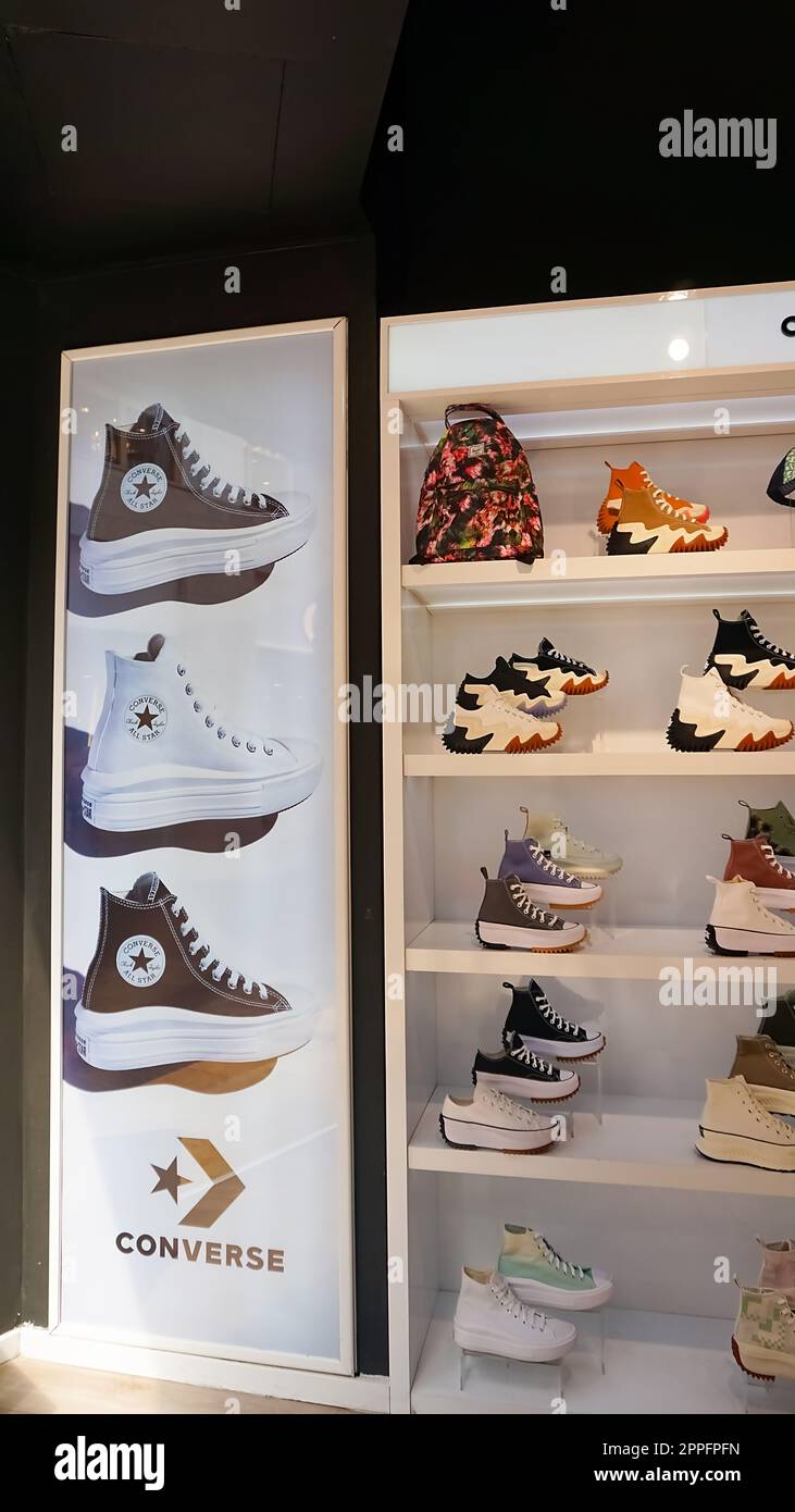 Converse store hi-res stock photography and images - Alamy