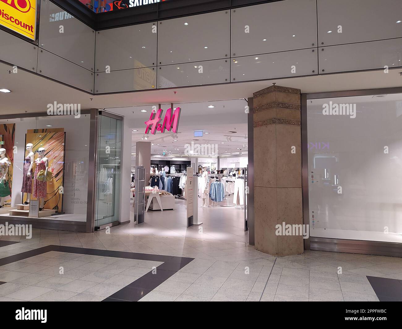 H and M store in Neu-Isenburg, Germany Stock Photo