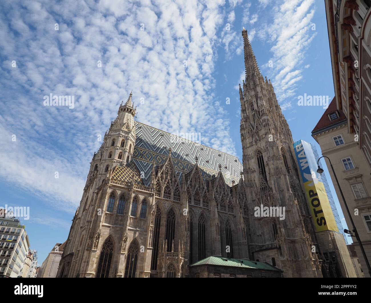 Stephansdom st stephen cathedral hi-res stock photography and images ...