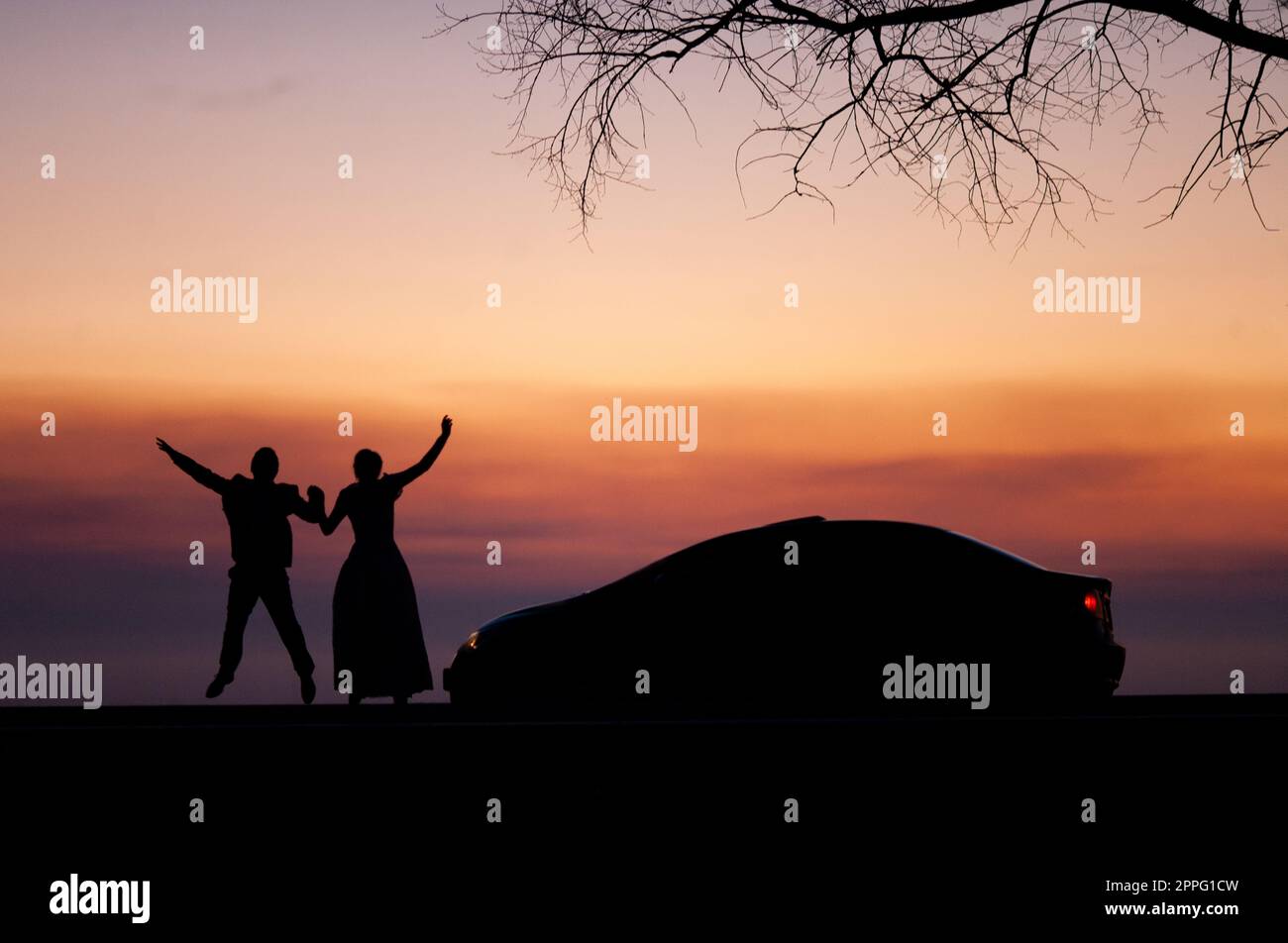 Wedding couple silhouette hi-res stock photography and images - Alamy