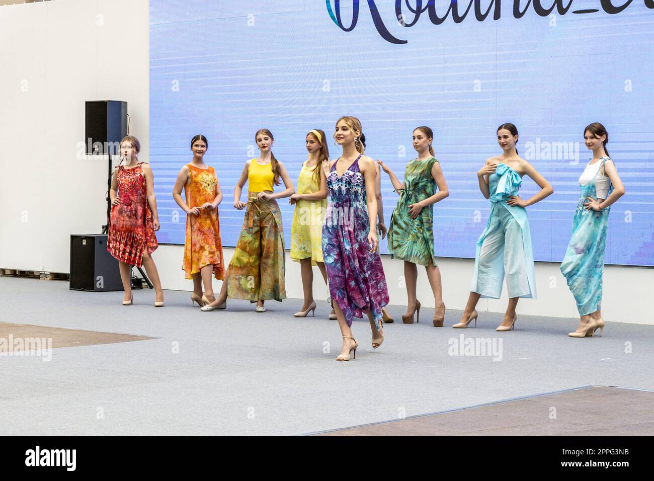 Fashion Exhibition Hall Hi res Stock Photography And Images Alamy fashion-exhibition-hall-hi-res-stock-photography-and-images-alamy