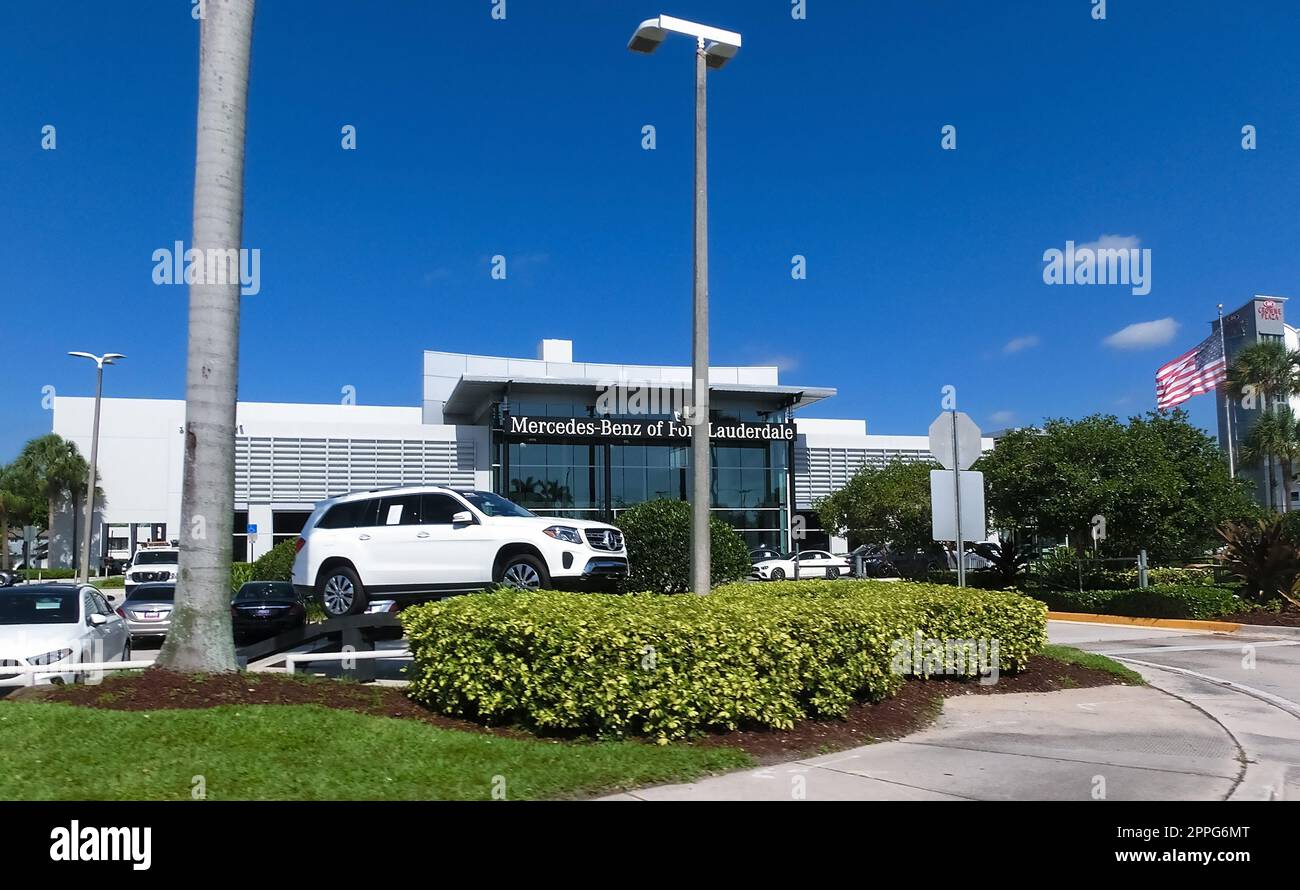 Fort Lauderdale, Florida, US May 08, 2022 Mercedes Benz building car
