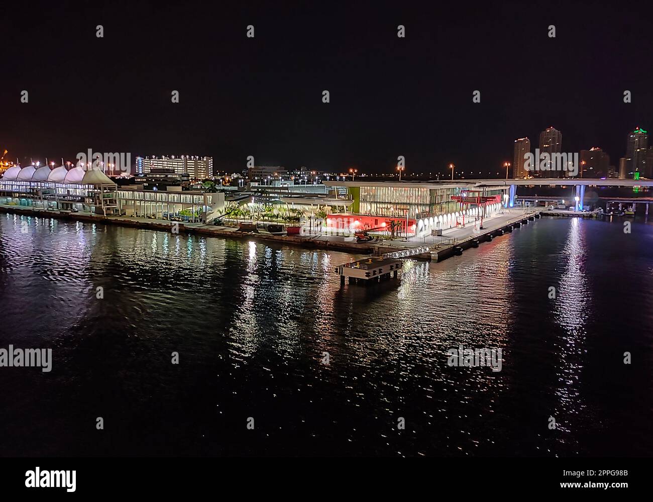City urban skyline panorama hi-res stock photography and images - Alamy