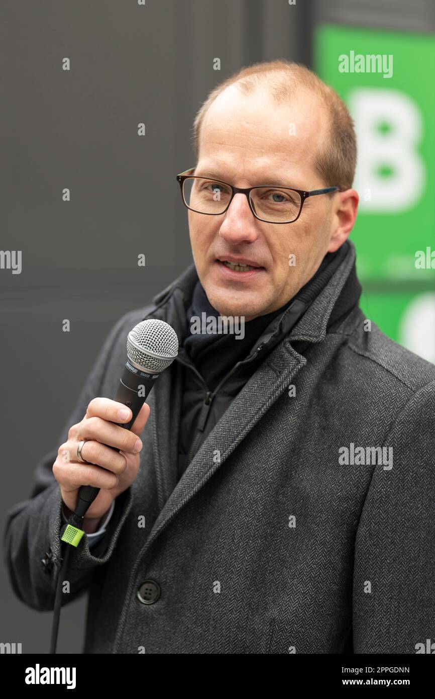 Arne Petersen (new managing director of GB infraVelo GmbH) at the opening of the pilot operation for ParkYourBike, the Berlin-wide standardized booking, access and billing system for secure bicycle parking, starts at Rathaus SchÃ¶neberg. Stock Photo