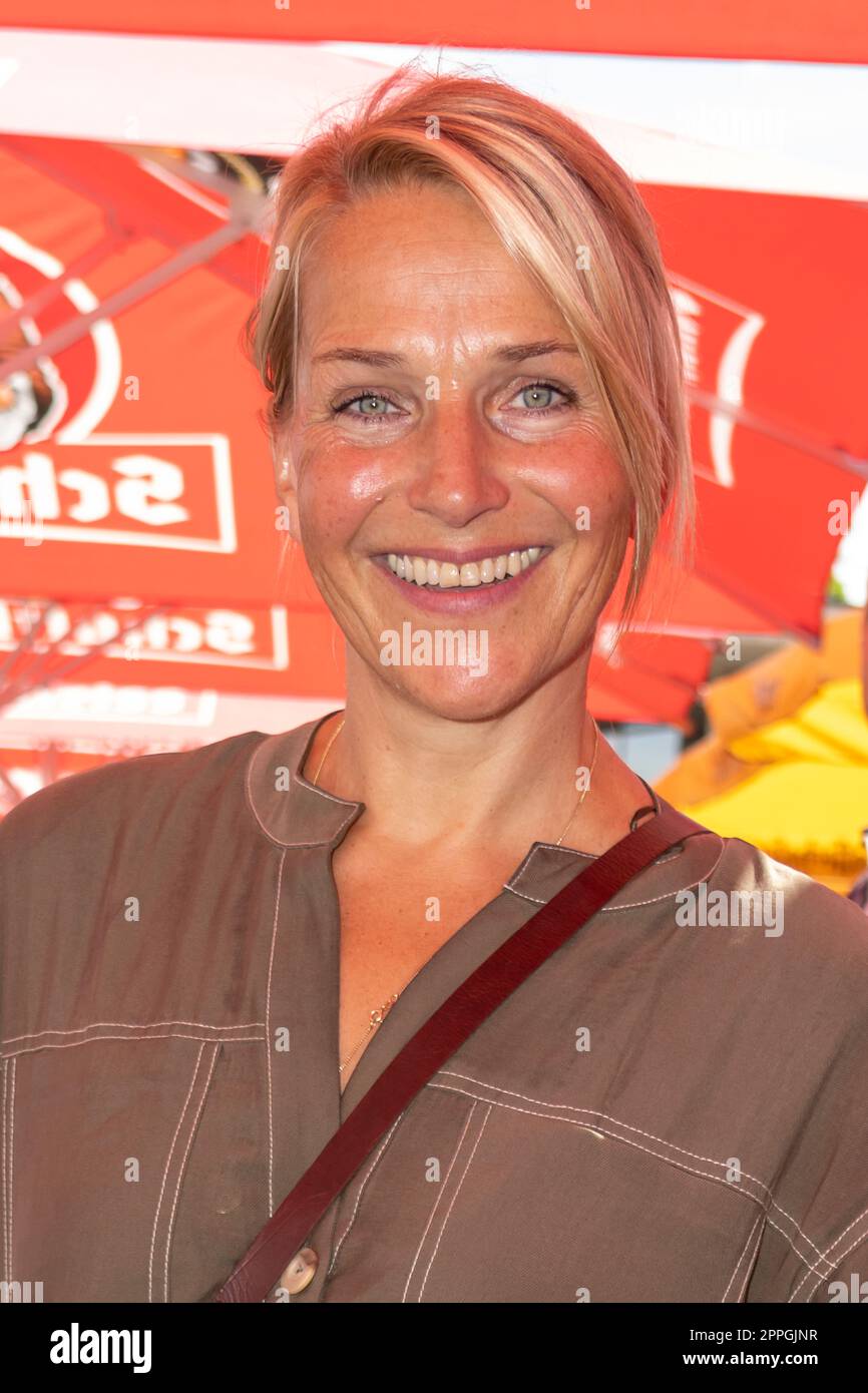 Tanja Wedhorn ( actress ) at the 127th German Trotting Derby 2022 at the trotting track Mariendorf. Stock Photo