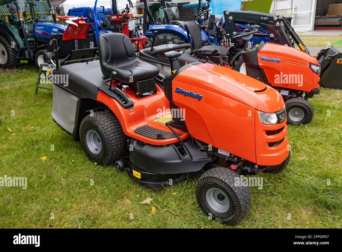 SIMPLICITY tractor lawn mower Stock Photo