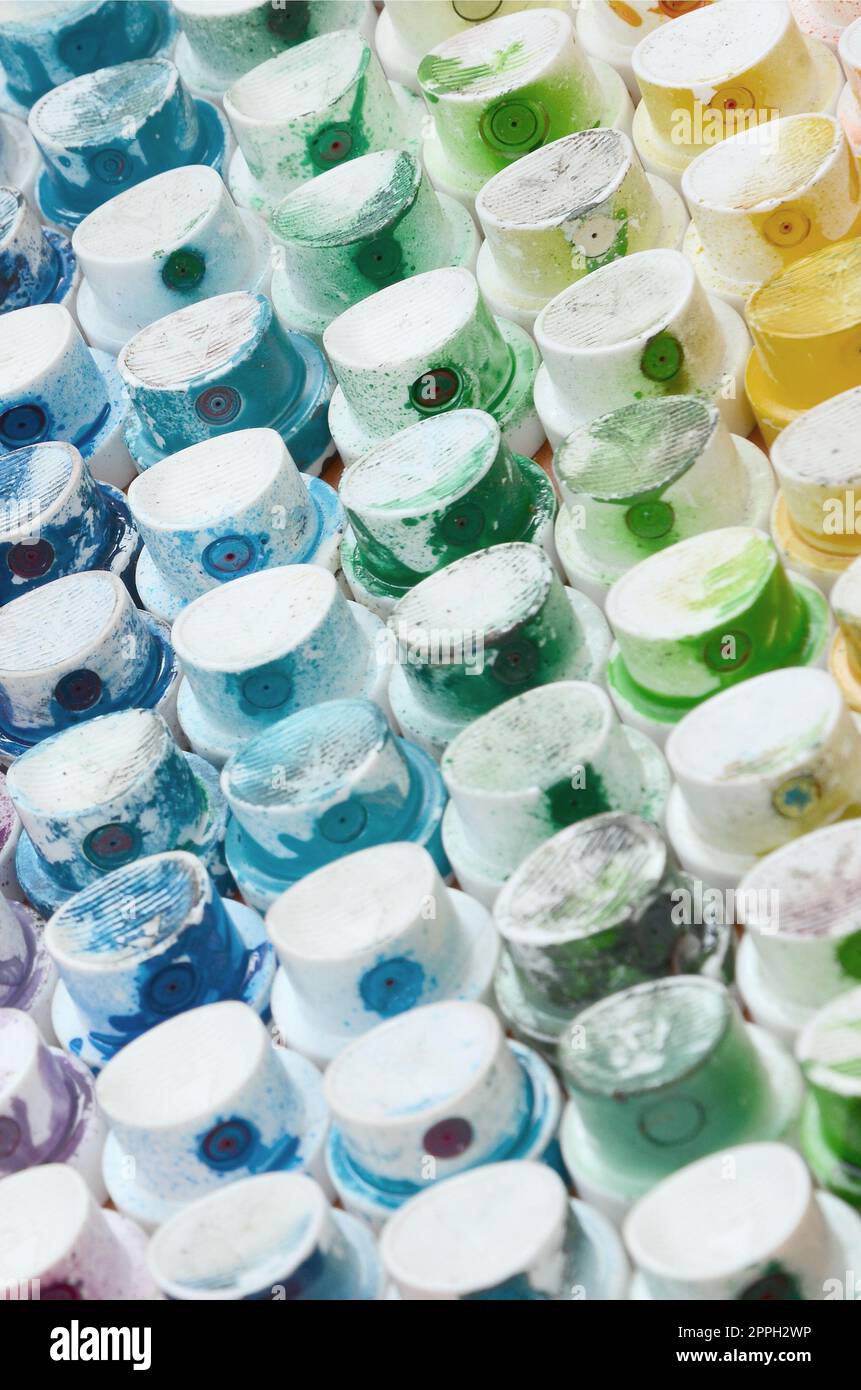 A pattern from a many nozzles from a paint sprayer for drawing graffiti