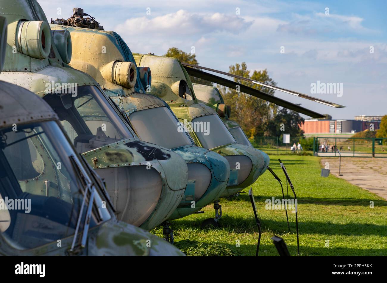Military helicopters hi-res stock photography and images - Alamy